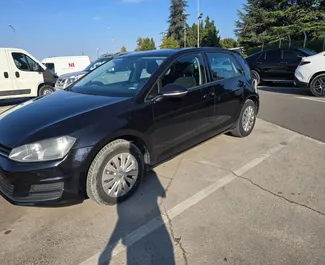 Volkswagen Golf 7 租赁。在 在保加利亚 出租的 经济, 舒适性 汽车 ✓ Deposit of 100 EUR ✓ 提供 TPL, CDW, SCDW, FDW, Theft, Abroad, Young, No Deposit 保险选项。