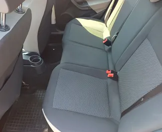 租赁 SEAT Ibiza SW 的正面视图，在布尔加斯, 保加利亚 ✓ 汽车编号 #1669。✓ Manual 变速箱 ✓ 0 评论。