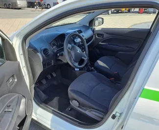 租车 Mitsubishi Space Star #1650 Manual 在 在布尔加斯，配备 1.0L 发动机 ➤ 来自 尼古拉 在保加利亚。