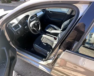 Skoda Rapid 租赁。在 在保加利亚 出租的 经济, 舒适性 汽车 ✓ Deposit of 100 EUR ✓ 提供 TPL, CDW, SCDW, FDW, Theft, Abroad, Young, No Deposit 保险选项。