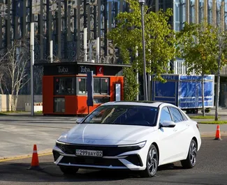 租赁 Hyundai Elantra 的正面视图，在阿拉木图, 哈萨克斯坦 ✓ 汽车编号 #14735。✓ Automatic 变速箱 ✓ 0 评论。