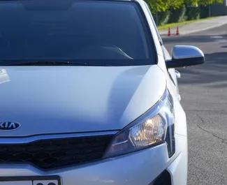 租车 Kia Rio #14740 Automatic 在 在阿拉木图，配备 1.6L 发动机 ➤ 来自 詹博拉特 在哈萨克斯坦。