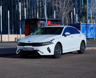 租赁 Kia K5 的正面视图，在阿拉木图, 哈萨克斯坦 ✓ 汽车编号 #14742。✓ Automatic 变速箱 ✓ 0 评论。