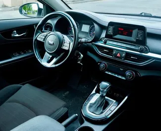Kia Cerato 2020 的 Petrol 1.6L 发动机，在 在阿拉木图 出租。