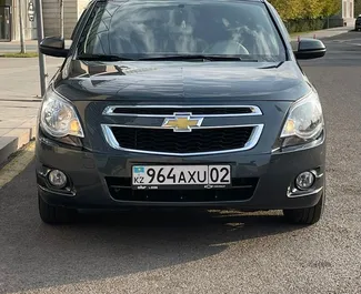 在 在哈萨克斯坦 租赁 Chevrolet Cobalt 2023 汽车，特点包括 ✓ 使用 Petrol 燃料和 110 马力 ➤ 起价 16000 KZT 每天。