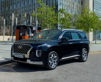 Hyundai Palisade 2022 的 Petrol 3.8L 发动机，在 在阿拉木图 出租。