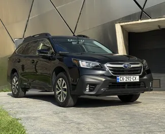 租赁 Subaru Outback 的正面视图，在第比利斯, 格鲁吉亚 ✓ 汽车编号 #1373。✓ Automatic 变速箱 ✓ 3 评论。