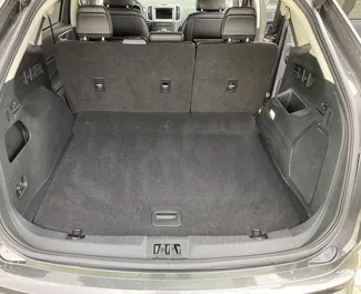 Ford Edge 2021 在 在明斯克 可租赁，具有 300 km/day 里程限制。