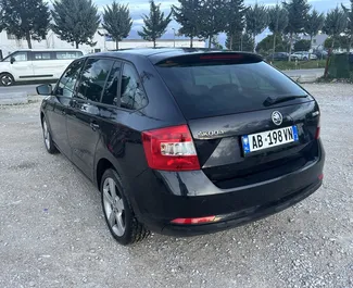 Skoda Rapid Spaceback 租赁。在 在阿尔巴尼亚 出租的 经济, 舒适性 汽车 ✓ Deposit of 100 EUR ✓ 提供 TPL, CDW, FDW, Abroad 保险选项。