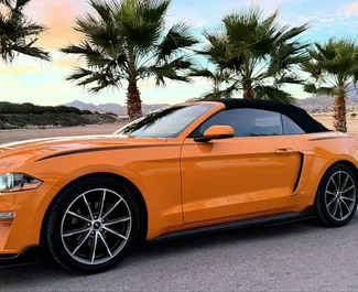 租赁 Ford Mustang Cabrio 的正面视图，在阿利坎特, 西班牙 ✓ 汽车编号 #14975。✓ Automatic 变速箱 ✓ 0 评论。