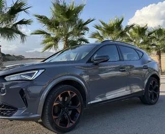 租赁 Cupra Formentor 的正面视图，在阿利坎特, 西班牙 ✓ 汽车编号 #14976。✓ Automatic 变速箱 ✓ 0 评论。