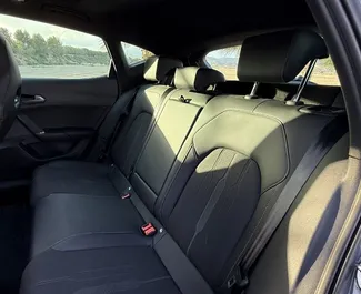 Cupra Formentor 租赁。在 在西班牙 出租的 舒适性, 高级, 交叉 汽车 ✓ Deposit of 1000 EUR ✓ 提供 TPL 保险选项。