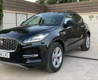 租赁 Jaguar F-PACE 的正面视图，在阿利坎特, 西班牙 ✓ 汽车编号 #15006。✓ Automatic 变速箱 ✓ 0 评论。