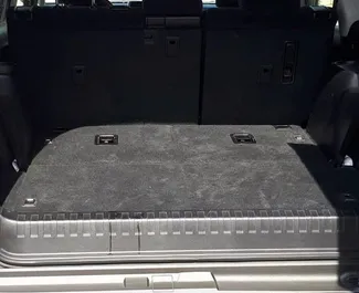 Toyota Land Cruiser Prado 2018 在 在巴库 可租赁，具有 unlimited 里程限制。