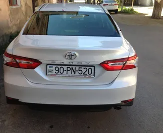 租车 Toyota Camry #15075 Automatic 在 在巴库，配备 2.5L 发动机 ➤ 来自 阿亚兹 在阿塞拜疆。