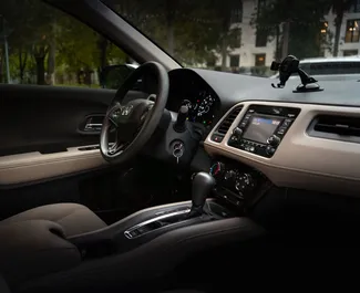 Honda HR-V 2021 搭载 All wheel drive 系统，在库塔伊西 可用。