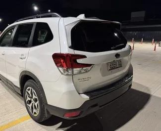 在 在格鲁吉亚 租赁 Subaru Forester 2022 汽车，特点包括 ✓ 使用 Petrol 燃料和 180 马力 ➤ 起价 85 GEL 每天。