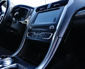 Ford Fusion Sedan 租赁。在 在白俄罗斯 出租的 舒适性, 高级 汽车 ✓ Deposit of 100 USD ✓ 提供 TPL, CDW 保险选项。