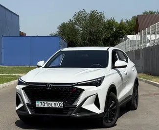 租赁 Changan X5 Plus 的正面视图，在阿拉木图, 哈萨克斯坦 ✓ 汽车编号 #15025。✓ Automatic 变速箱 ✓ 0 评论。