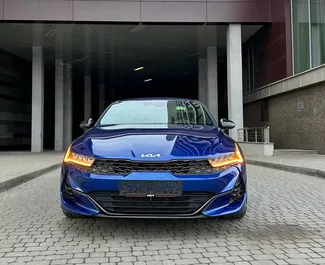 在 在白俄罗斯 租赁 Kia K5 2021 汽车，特点包括 ✓ 使用 Petrol 燃料和 180 马力 ➤ 起价 62 USD 每天。