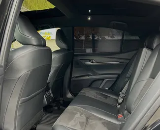 Toyota Camry 2024 在 在明斯克 可租赁，具有 unlimited 里程限制。