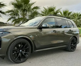BMW X7 租赁。在 在西班牙 出租的 高级, 豪华, 交叉 汽车 ✓ Deposit of 3000 EUR ✓ 提供 TPL 保险选项。