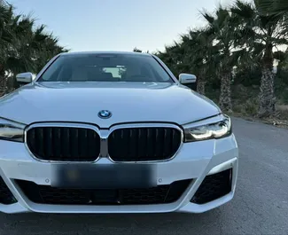 租车 BMW 530d #15198 Automatic 在 在阿利坎特，配备 2.0L 发动机 ➤ 来自 叶夫赫尼娅 在西班牙。