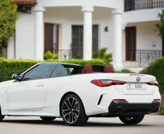 在 阿联酋 租赁 BMW 420i Cabrio 2023 汽车，特点包括 ✓ 使用 Petrol 燃料和  马力 ➤ 起价 400 AED 每天。