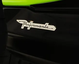 Lamborghini Urus 内饰，阿联酋 出租。一辆优秀的 5 座位车，配备 Automatic 变速箱。