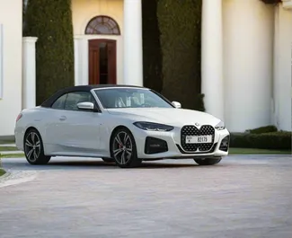 BMW 430i Cabrio 租赁。在 阿联酋 出租的 高级, 豪华, 敞篷车 汽车 ✓ Deposit of 2000 AED ✓ 提供 TPL 保险选项。