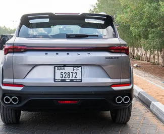 在 阿联酋 租赁 Geely Coolray 2026 汽车，特点包括 ✓ 使用 Petrol 燃料和 177 马力 ➤ 起价 80 AED 每天。