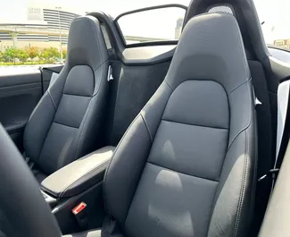 Porsche 718 Boxster 租赁。在 阿联酋 出租的 高级, 豪华, 敞篷车 汽车 ✓ Deposit of 3000 AED ✓ 提供 TPL 保险选项。