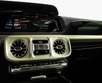 Mercedes-Benz G63 AMG 2025 的 Petrol 4.0L 发动机，在 在迪拜 出租。