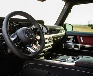 Mercedes-Benz G63 AMG 内饰，阿联酋 出租。一辆优秀的 5 座位车，配备 Automatic 变速箱。