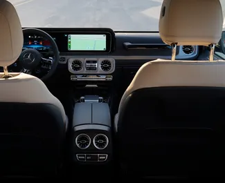 Mercedes-Benz G63 AMG 2026 的 Petrol 4.0L 发动机，在 在迪拜 出租。