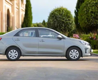 在 阿联酋 租赁 Kia Pegas 2025 汽车，特点包括 ✓ 使用 Petrol 燃料和  马力 ➤ 起价 60 AED 每天。