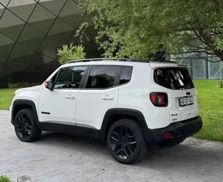 租赁 Jeep Renegade 的正面视图，在第比利斯, 格鲁吉亚 ✓ 汽车编号 #1307。✓ Automatic 变速箱 ✓ 16 评论。