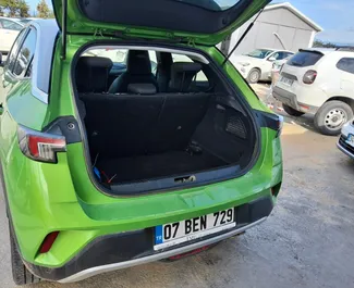 Opel Mokka 租赁。在 在土耳其 出租的 舒适性, 交叉 汽车 ✓ Deposit of 500 USD ✓ 提供 TPL, CDW, FDW, Theft 保险选项。