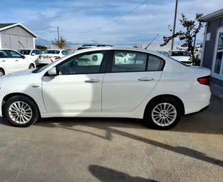 租车 Fiat Egea #6550 Manual 在 在安塔利亚机场，配备 1.3L 发动机 ➤ 来自 拉马赞 在土耳其。