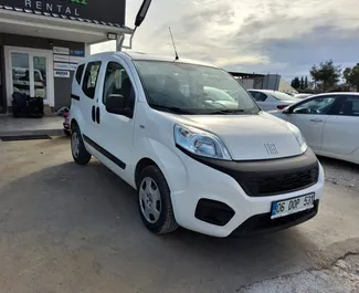 租车 Fiat Fiorino #6570 Manual 在 在安塔利亚机场，配备 1.4L 发动机 ➤ 来自 拉马赞 在土耳其。