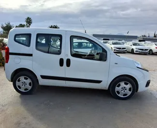 在 在土耳其 租赁 Fiat Fiorino 2023 汽车，特点包括 ✓ 使用 Petrol 燃料和 90 马力 ➤ 起价 17 USD 每天。