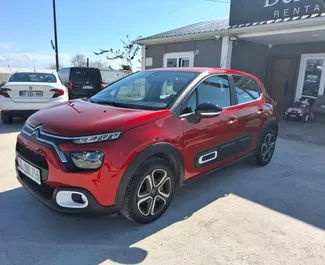 租赁 Citroen C3 的正面视图，在安塔利亚机场, 土耳其 ✓ 汽车编号 #6564。✓ Manual 变速箱 ✓ 9 评论。