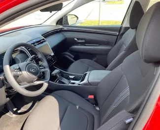 Hyundai Tucson 2024 搭载 Front drive 系统，在卢布尔雅那 可用。