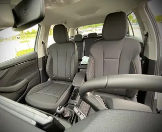 Skoda Kamiq 2023 搭载 Front drive 系统，在卢布尔雅那 可用。