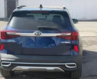 Kia Seltos 2021 的 Petrol 1.6L 发动机，在 在埃里温 出租。