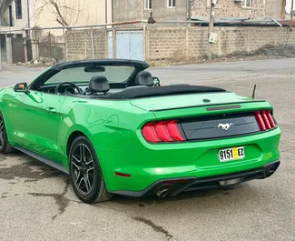 在 在亚美尼亚 租赁 Ford Mustang Cabrio 2021 汽车，特点包括 ✓ 使用 Petrol 燃料和  马力 ➤ 起价 100 USD 每天。