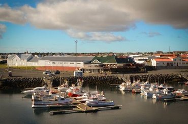 在 在凯夫拉维克 租车